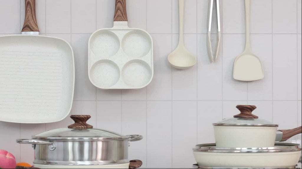 17-Piece Non-Stick Cookware Set with Heat-Resistant Handles and Dishwasher-Safe Lids Perfect for holiday gifting or kitchen use at home, black\u002Fwhite